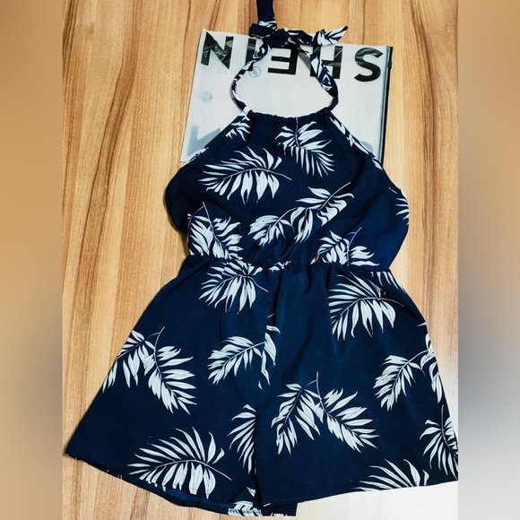 curve plus size 2 XL navy blue tropical romper - Picture 1 of 5